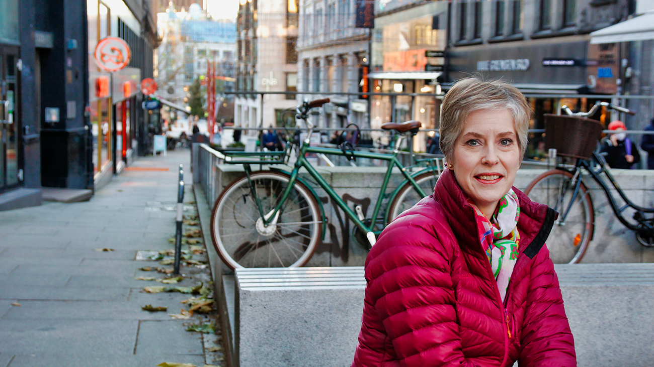 Portrett av jobbsøker og Econa-medlem Camilla Briså i bymiljø